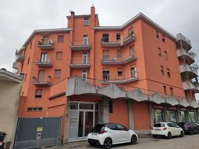 3 Locali in Vendita