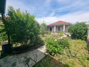 Casa Indipendente in Vendita